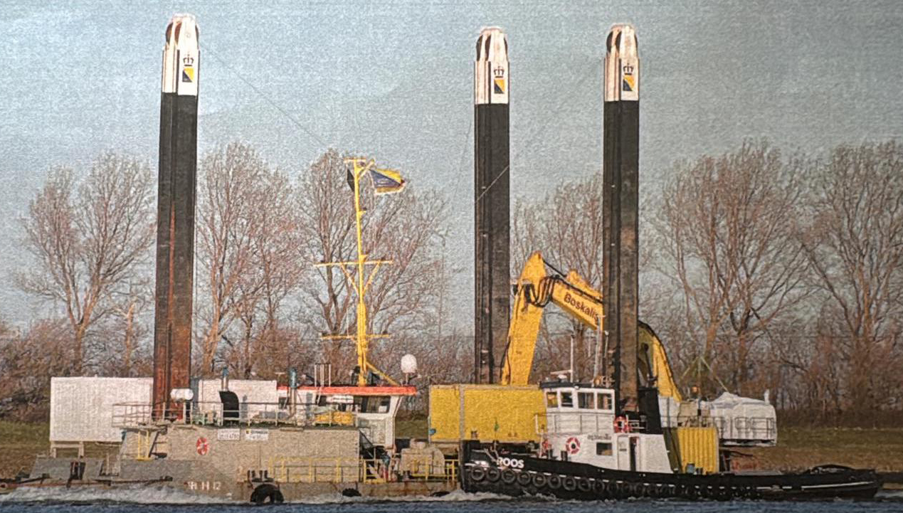 Ponton (zwaar gebouwd)