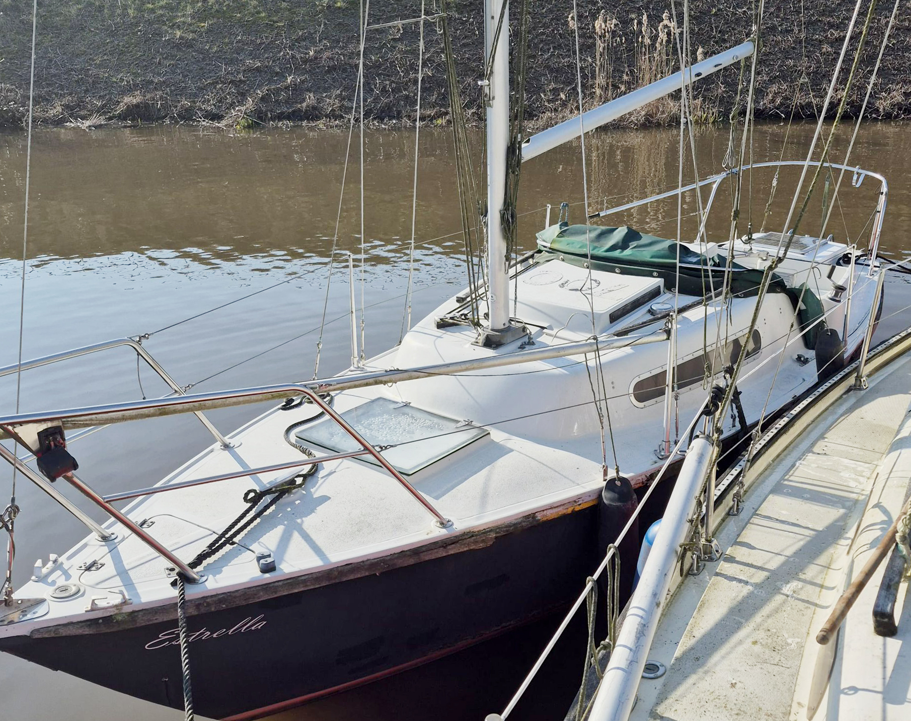 Zeilboot Estrella (Zeer Compleet en met BB motor)